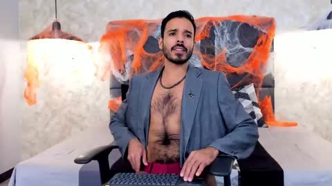 Snapshot of miguelsanfrancisco chatting on October 2025 03:14:02 PM miguelsanfrancisco online show from October 2025 03:14:02 PM