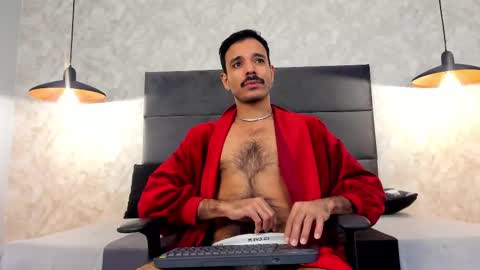 Snapshot of miguelsanfrancisco chatting on November 2025 03:03:02 PM miguelsanfrancisco online show from November 2025 03:03:02 PM