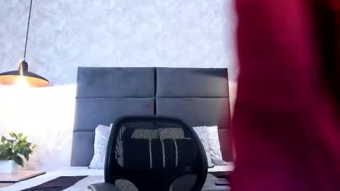 Snapshot of miguelsanfrancisco chatting on November 2025 03:11:01 PM miguelsanfrancisco online show from November 2025 03:11:01 PM