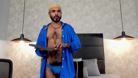 Snapshot of miguelsanfrancisco chatting on December 2025 06:46:02 PM miguelsanfrancisco online show from December 2025 06:46:02 PM