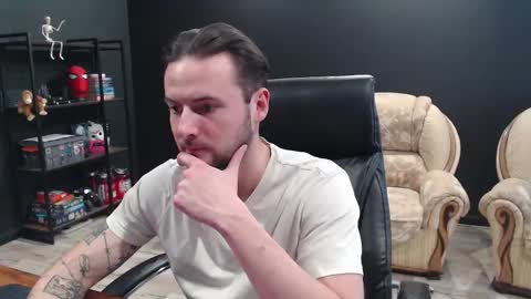 Misha Winchester online show from November 2025 10:48:02 AM