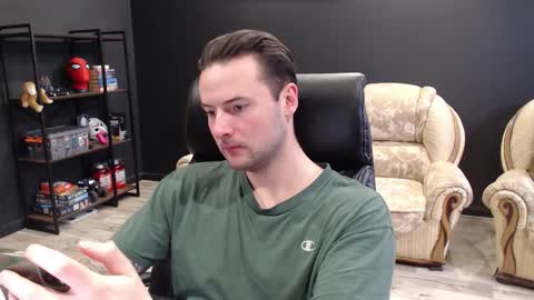 Snapshot of mihasikd chatting on February 2026 10:36:02 AM Misha Winchester online show from February 2026 10:36:02 AM