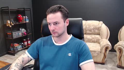 Snapshot of mihasikd chatting on February 2026 09:58:01 AM Misha Winchester online show from February 2026 09:58:01 AM