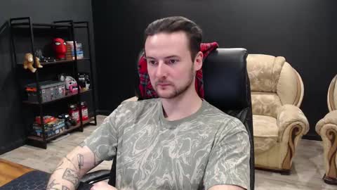 Snapshot of mihasikd chatting on February 2026 02:32:01 PM Misha Winchester online show from February 2026 02:32:01 PM