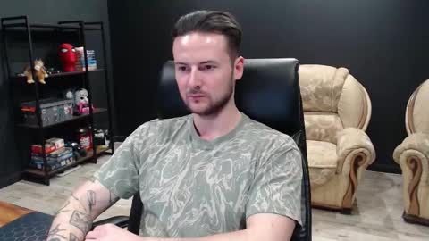 Snapshot of mihasikd chatting on March 2026 06:03:01 PM Misha Winchester online show from March 2026 06:03:01 PM