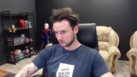 Snapshot of mihasikd chatting on April 2026 06:36:01 AM Misha Winchester online show from April 2026 06:36:01 AM