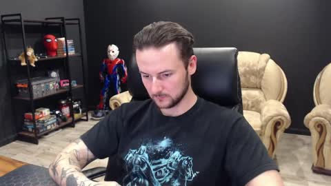 Snapshot of mihasikd chatting on April 2026 04:36:02 PM Misha Winchester online show from April 2026 04:36:02 PM