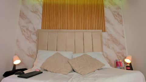 miia_bloom_ online show from July 2026 11:12:01 AM