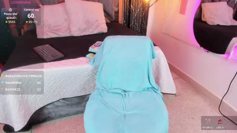 Snapshot of miia_deluxe_ chatting on May 2026 02:20:02 AM miia_deluxe_ online show from May 2026 02:20:02 AM