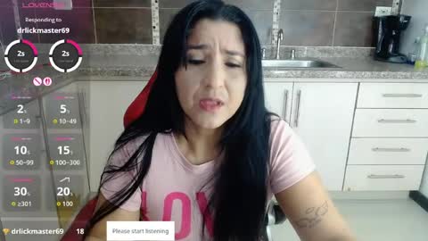 Snapshot of miia_rousee_ chatting on June 2026 11:53:01 PM ROUSSE online show from June 2026 11:53:01 PM