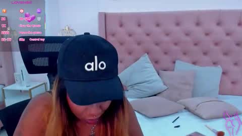 Miia Schwarz  online show from September 2025 09:41:02 AM