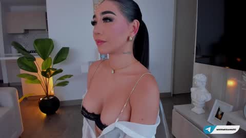 Snapshot of miia_smiith02 chatting on October 2025 01:43:02 PM luisa online show from October 2025 01:43:02 PM