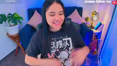 Snapshot of miiaa7_ chatting on July 2026 02:45:02 PM Ma is my name I invite you to check out my wish list for my birthday online show from July 2026 02:45:02 PM