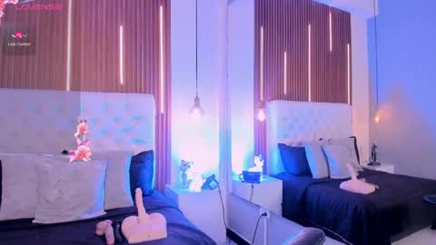 Mia  online show from April 2026 04:41:02 PM