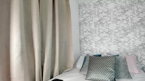 miiaa_monroe online show from November 2025 10:26:02 AM