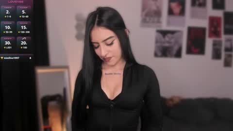 Snapshot of miiaa_stone chatting on October 2025 01:29:01 AM  miiaa stone  online show from October 2025 01:29:01 AM