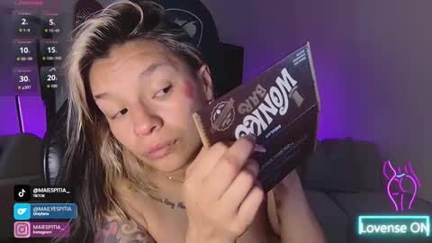 Snapshot of miiaaaa_ chatting on February 2026 10:44:02 AM You can tell me Mai online show from February 2026 10:44:02 AM