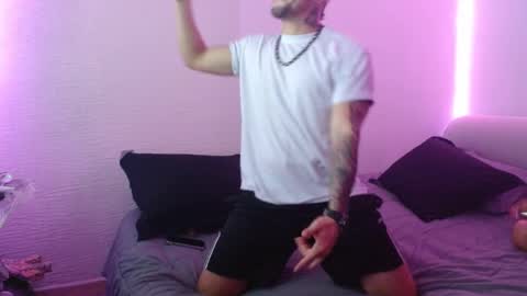 Mia and Liam online show from December 2024 08:26:02 PM