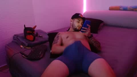 Mia and Liam online show from January 2025 10:48:01 PM