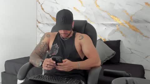 Daniel online show from September 2025 01:01:01 PM