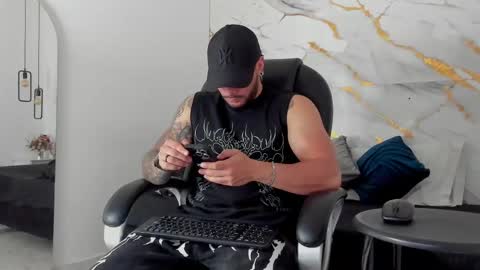 Daniel online show from September 2025 12:52:02 PM