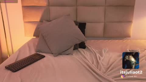   online show from January 2025 11:45:02 PM