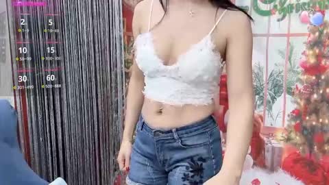 Ema online show from December 2025 01:47:02 AM