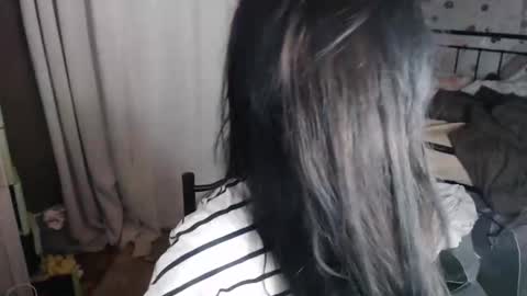 Snapshot of mika_cora chatting on June 2026 06:42:01 PM MIKA online show from June 2026 06:42:01 PM