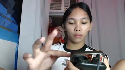 Snapshot of mika_cora chatting on June 2026 10:07:01 AM MIKA online show from June 2026 10:07:01 AM