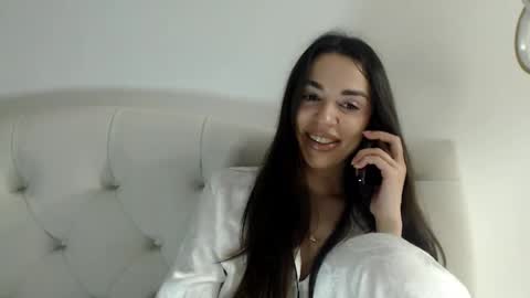 Snapshot of mika_gold7 chatting on February 2026 05:42:02 PM Mika online show from February 2026 05:42:02 PM