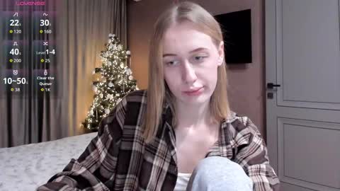 Mika online show from December 2025 11:33:02 PM