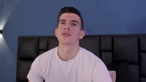 mikael online show from September 2025 03:39:02 AM