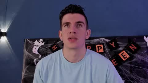 mikael online show from October 2025 03:56:02 AM