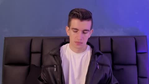 mikael online show from January 2026 03:56:01 AM