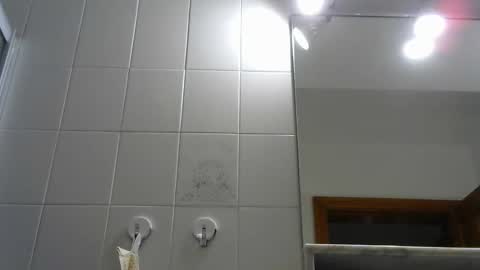 Snapshot of mike26051 chatting on January 2025 01:02:02 PM mike26051 online show from January 2025 01:02:02 PM