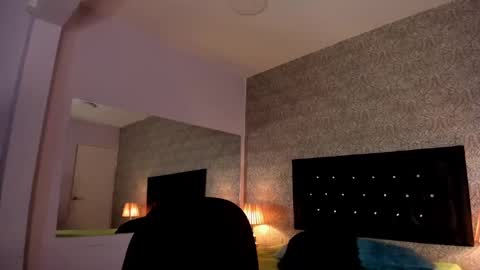 Snapshot of mike2_wills chatting on January 2025 04:23:01 AM Mike2 wills online show from January 2025 04:23:01 AM