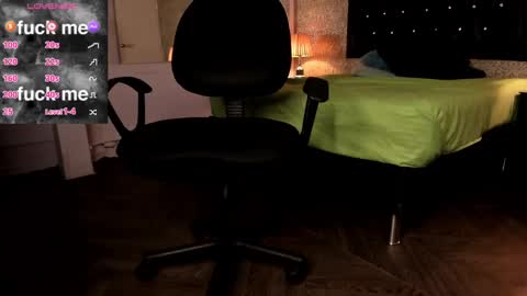 Snapshot of mike2_wills chatting on January 2025 06:55:02 AM Mike2 wills online show from January 2025 06:55:02 AM