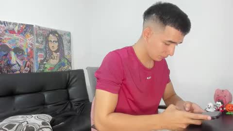 mike3xxx online show from December 2025 01:58:01 AM