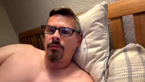 Snapshot of mike4u26 chatting on October 2025 10:21:01 PM mike4u26 online show from October 2025 10:21:01 PM