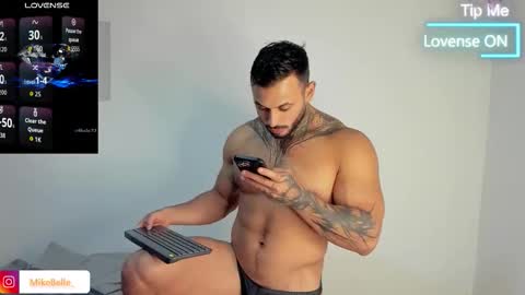 Mike Belle online show from November 2025 11:24:01 PM