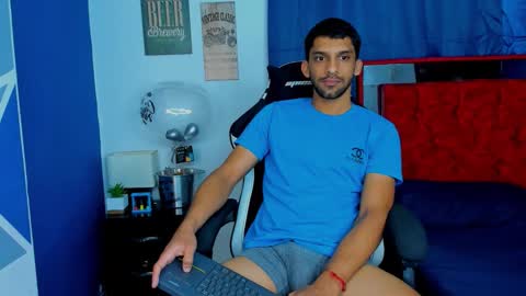 mike_shelby21 online show from September 2025 01:07:01 AM