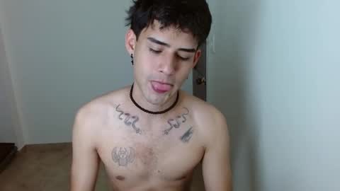 mike_smith03 online show from April 2026 03:39:01 PM