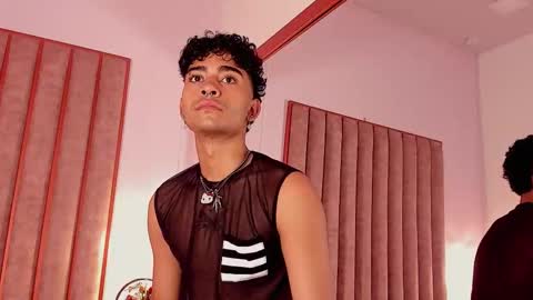 Snapshot of mike_thomsonn chatting on March 2026 04:31:01 PM Mike Thomsonn online show from March 2026 04:31:01 PM