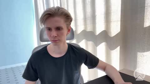 Snapshot of mike_wazowski_321 chatting on May 2026 12:02:01 PM Mike Wazowski online show from May 2026 12:02:01 PM