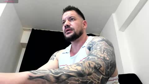 Snapshot of mikebigboy31 chatting on March 2026 08:42:01 AM Mike online show from March 2026 08:42:01 AM