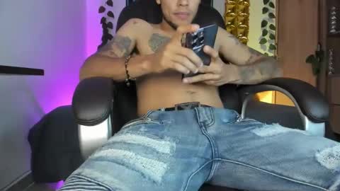 mikee_scooth online show from December 2024 12:52:01 AM