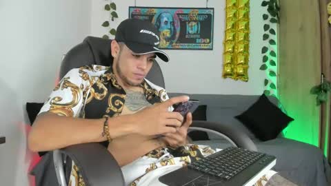 mikee_scooth online show from December 2024 12:49:02 PM