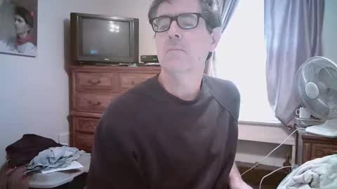 Snapshot of mikewulds chatting on April 2026 02:14:02 PM Mike online show from April 2026 02:14:02 PM
