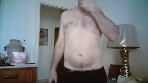 Snapshot of mikewulds chatting on June 2026 01:06:02 PM Mike online show from June 2026 01:06:02 PM