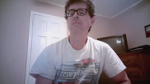Snapshot of mikewulds chatting on August 2026 02:24:01 AM Mike online show from August 2026 02:24:01 AM